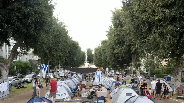 קבלים את השבת במאהל המחאה
