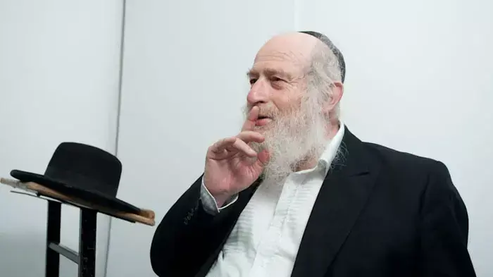 הרב יואל שוורץ, עומד בראש בית-הדין לענייני שבע מצוות, יולי 2011 הרב יואל שוורץ, עומד בראש בית-הדין לענייני שבע מצוות, יולי 2011
