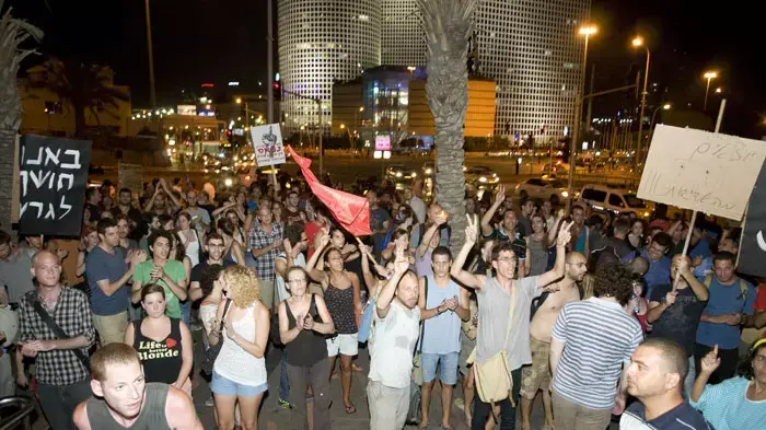 הפגנה במסגרת מחאת הדיור בתל אביב הפגנה במסגרת מחאת הדיור בתל אביב