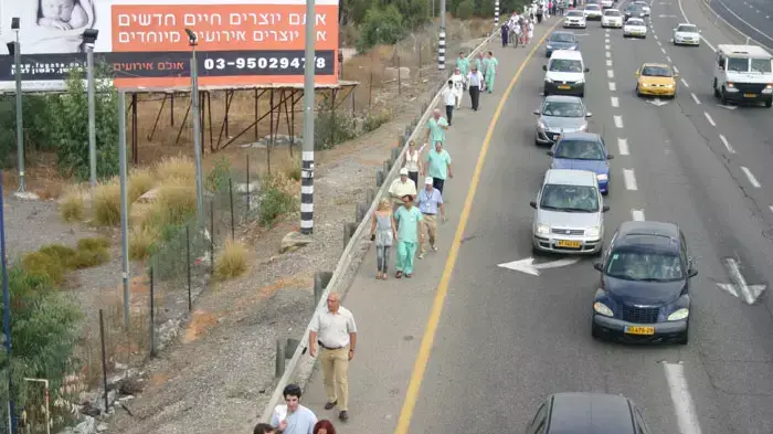 צעדת הרופאים היום מכפר חב"ד לכיוון ירושלים, יולי 2011