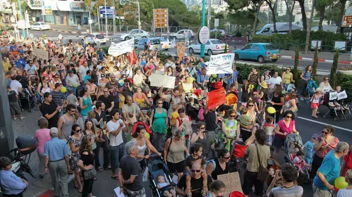 מחאת העגלות בחיפה, יולי 2011 מחאת העגלות בחיפה, יולי 2011