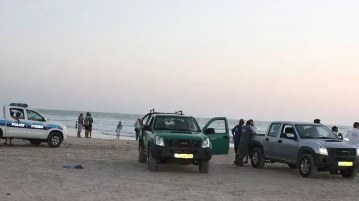 חיפושים אחר נער שטבע בים בסמוך לחוף פולג בנתניה חיפושים אחר נער שטבע בים בסמוך לחוף פולג בנתניה