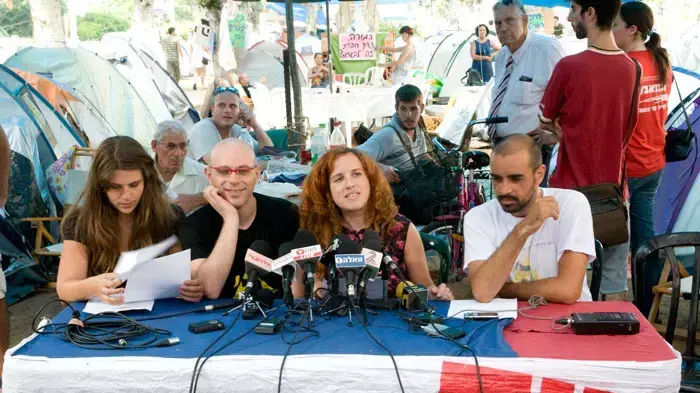 מסיבת עיתונאים במאהל המחאה בשדרות רוטשילד, 31.7.2011 מסיבת עיתונאים במאהל המחאה בשדרות רוטשילד, 31.7.2011