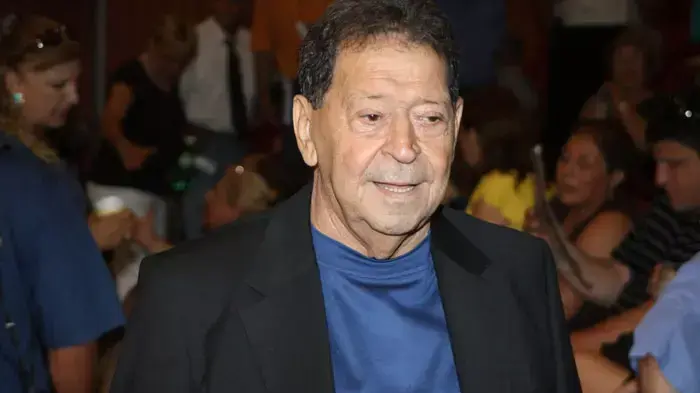 בנימין פואד בן אליעזר בכינוס מפלגת העבודה, יולי 2011 