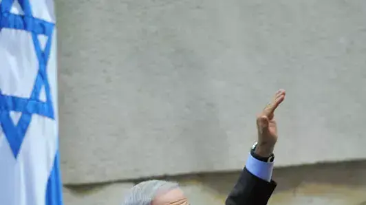 ראש הממשלה בנימין נתניהו בדיון 40 החתימות, אוגוסט 2011 ראש הממשלה בנימין נתניהו בדיון 40 החתימות, אוגוסט 2011