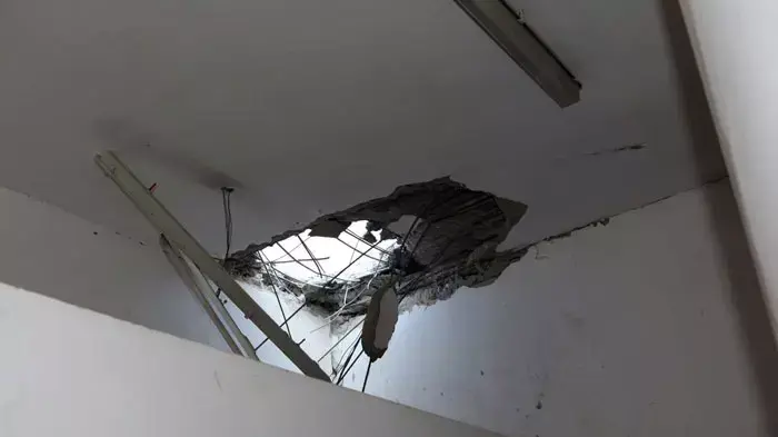 רקטת גראד פגעה ישירות במבנה בית ספר יסודי בבאר שבע, אוגוסט 2011 רקטת גראד פגעה ישירות במבנה בית ספר יסודי בבאר שבע, אוגוסט 2011