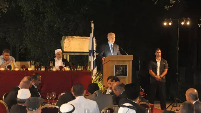 תמונות נשיא, שמעון פרס, המדינה מסעודת שבירת צום הרמדאן שערך במשכן הנשיא בהשתתפות נציגים ממצרים וירדן תמונות נשיא, שמעון פרס, המדינה מסעודת שבירת צום הרמדאן שערך במשכן הנשיא בהשתתפות נציגים ממצרים וירדן