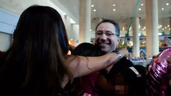 מאיר אברג'יל מגיע לישראל , אוגוסט 2011