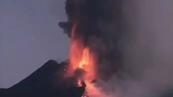 תיעוד: הר הגעש אתנה שוב התפרץ