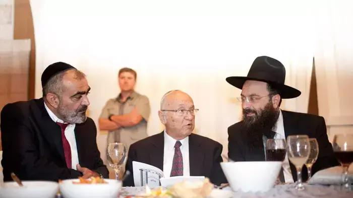 יעקב נאמן בחתונת ביתו של אלי ישי בבנייני האומה, ירושלים, אוגוסט 2011