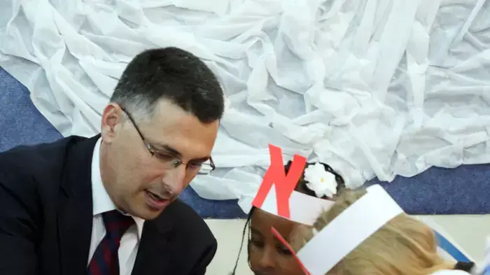ראש הממשלה בנימין נתניהו ושר החינוך גדעון סער בפתיחת שנת הלימודים במגדל העמק ראש הממשלה בנימין נתניהו ושר החינוך גדעון סער בפתיחת שנת הלימודים במגדל העמק