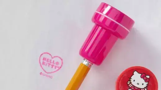 חותמות על עיפרון באתר אולד נייבי חותמות על עיפרון באתר אולד נייבי