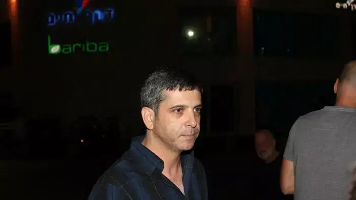 אבי וייס אבי וייס