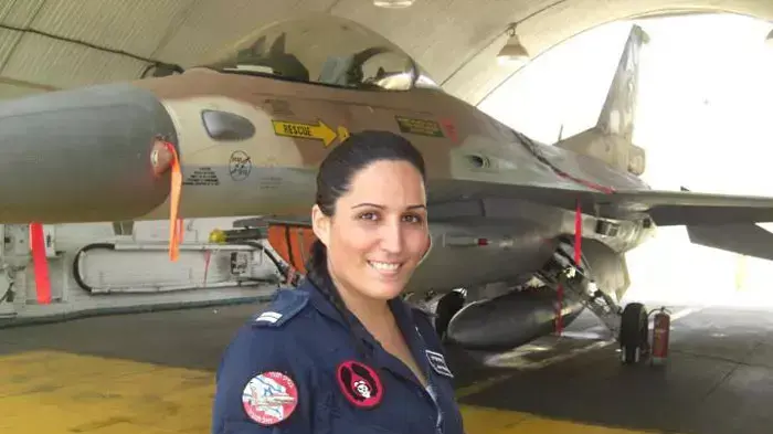 סרן מירב בוכריס, קצינת חימוש ראשונה בטייסת קרב, ספטמבר 2011