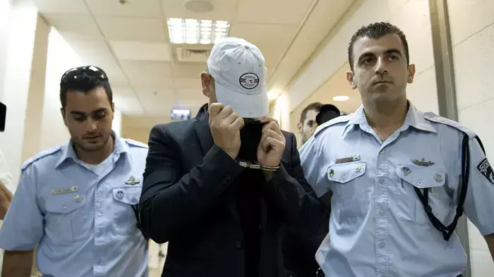 הארכת מעצר בראשון לציון ל- 30 חוקרים פרטיים על התקנת מכשיר שקיפות בסלולריים, ספטמבר 2011 הארכת מעצר בראשון לציון ל- 30 חוקרים פרטיים על התקנת מכשיר שקיפות בסלולריים, ספטמבר 2011