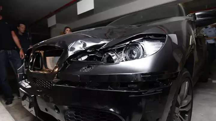 ג'יפ BMW ששייך לתושב צרפת, החשוד בדריסתה למוות של לי זיתוני בתל אביב, ספטמבר 2011 ג'יפ BMW ששייך לתושב צרפת, החשוד בדריסתה למוות של לי זיתוני בתל אביב, ספטמבר 2011