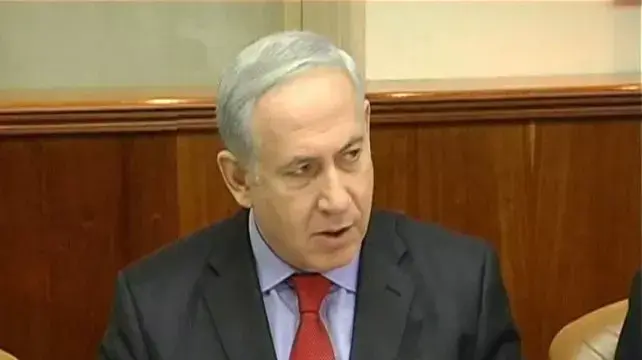 ישיבת הממשלה: נתניהו נזף בשמחון שנכנס באיחור