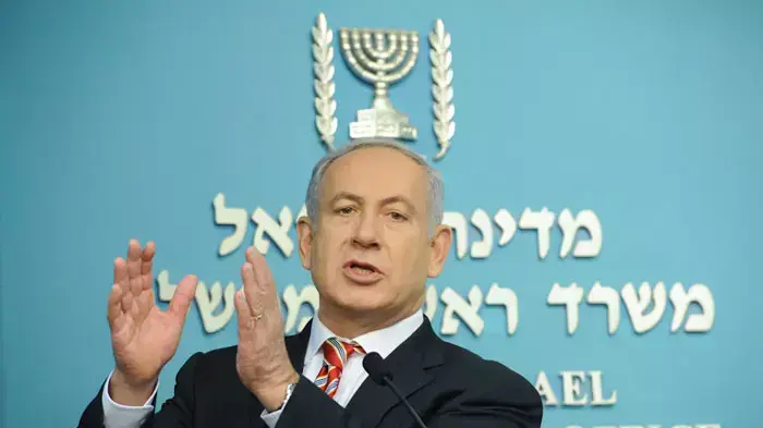 ראש הממשלה בנימין נתניהו במסיבת עיתונאים לאחר קבלת ההמלצות של הועדה לבחינת ריכוזיות במשק, ספטמבר 20111 ראש הממשלה בנימין נתניהו במסיבת עיתונאים לאחר קבלת ההמלצות של הועדה לבחינת ריכוזיות במשק, ספטמבר 20111