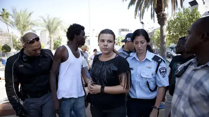 אלימות במאהל לוינסקי בתל אביב. אלימות במאהל לוינסקי בתל אביב.