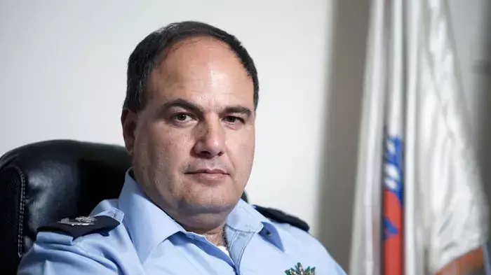 בנצי סאו, ניצב במשטרת ישראל המכהן כמפקד מחוז מרכז, ספטמבר 2011 בנצי סאו, ניצב במשטרת ישראל המכהן כמפקד מחוז מרכז, ספטמבר 2011