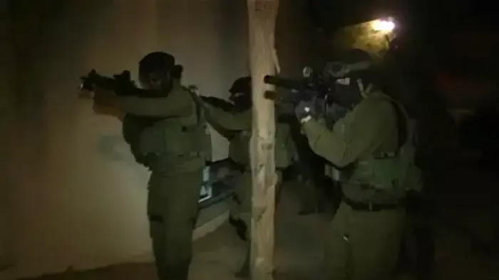 אימונים של חיילי יחידת לוט"ר באילת, ספטמבר 2011 אימונים של חיילי יחידת לוט"ר באילת, ספטמבר 2011