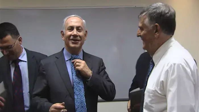 נתניהו נפגש עם שכטמן - וקיבל שיעור בכימיה