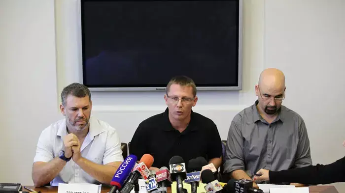 המתמחים במסיבת עיתונאים ברוטשילד תל אביב, אוקטובר 2011 המתמחים במסיבת עיתונאים ברוטשילד תל אביב, אוקטובר 2011