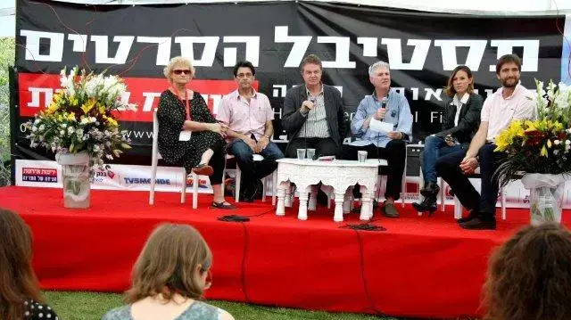 מסב"ע עם הבמאי ג'ון מאדן והמפיק כריס טיקייר, פסטיבל הסרטים חיפה 2011 מסב"ע עם הבמאי ג'ון מאדן והמפיק כריס טיקייר, פסטיבל הסרטים חיפה 2011