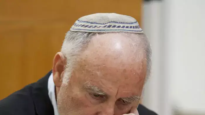מאיר אינדור, יושב ראש ארגון אלמגו"ר בבג"צ, אוקטובר 2011 מאיר אינדור, יושב ראש ארגון אלמגו"ר בבג"צ, אוקטובר 2011