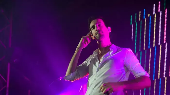 עברי לידר בהופעה עם ההרכב TYP עברי לידר בהופעה עם ההרכב TYP