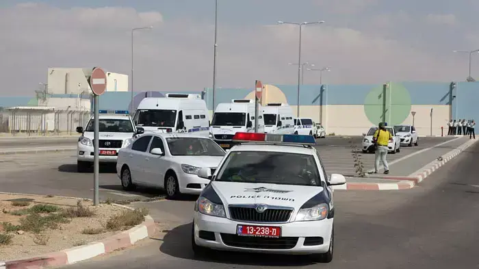 עסקת גרפל: האסירים שישוחררו הוצאו מן הכלא