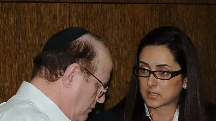 עו"ד איריס ניב סבאג, יחד עם עורך דין יעקב וינרוט , אוקטובר 2011 עו"ד איריס ניב סבאג, יחד עם עורך דין יעקב וינרוט , אוקטובר 2011