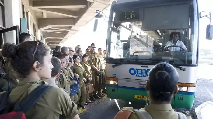 תחנה מרכזית בתל אביב ביום של השביתה הכללית , נובמבר 2011 תחנה מרכזית בתל אביב ביום של השביתה הכללית , נובמבר 2011