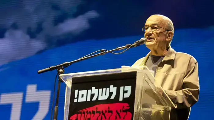 עצרת הזיכרון בכיכר רבין במלאת 16 שנים לרצח עצרת הזיכרון בכיכר רבין במלאת 16 שנים לרצח