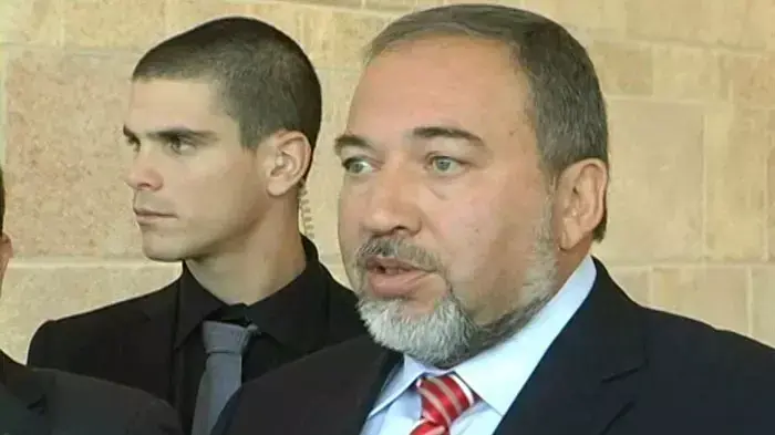 הקבינט: יימשך עיכוב העברת הכספים לרשות
