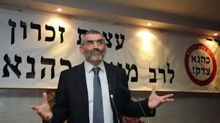 חבר הכנסת מיכאל בן ארי באירוע אזכרה לרב כהנא בירושלים, נובמבר 2011