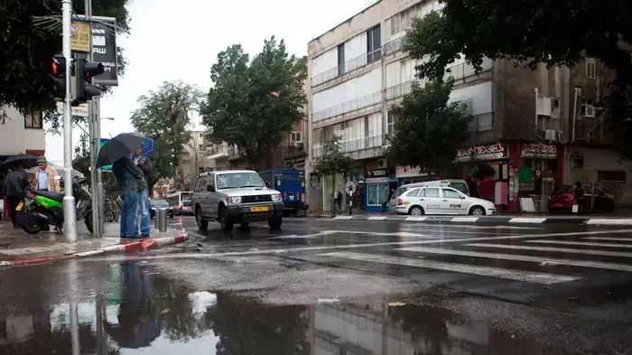 גשם ראשון בתל אביב, נובמבר 2011 גשם ראשון בתל אביב, נובמבר 2011