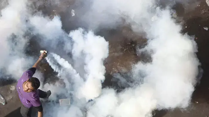 הפגנות נגד המועצה הצבאית העליונה בכיכר א-תחריר, קהיר, מדוכאות על ידי כוחות הביטחון, 20-21 בנובמבר 2011