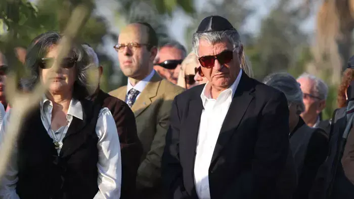 הלוויתו של אלי הורוביץ, גבעת השלושה, נובמבר 2011