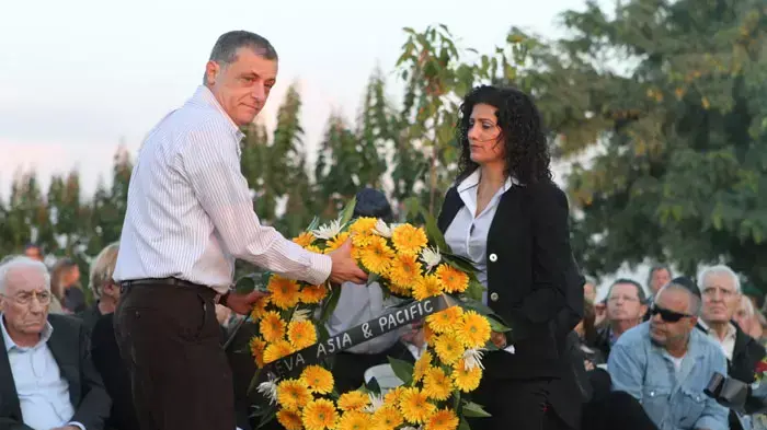 הלוויתו של אלי הורוביץ, גבעת השלושה, נובמבר 2011