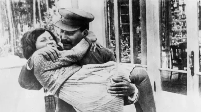 יוזף סטלין עם בתו סבטלנה, 1936