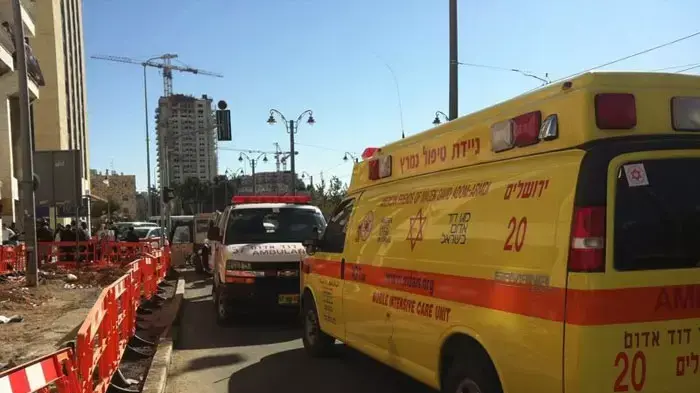 צעירה בת 25 נפצעה קשה מאבן שנפלה עליה מקומה 10, ירושלים, נובמבר 2011