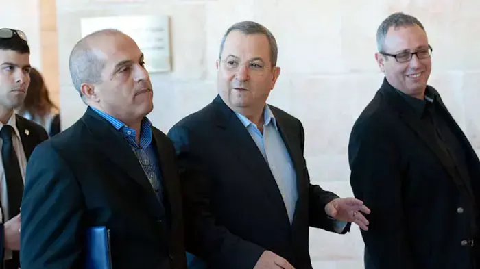 שר הביטחון אהוד ברק בוועדת חוץ וביטחון, נובמבר 2011