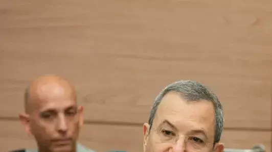 שר הביטחון אהוד ברק בוועדת חוץ וביטחון, נובמבר 2011