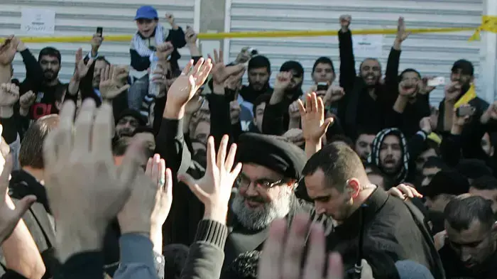 חסן נסראללה בהופעה פומבית נדירה באיצטדיון בביירות, 6 בדצמבר 2011