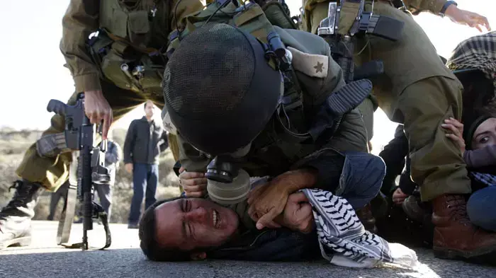 עימותים בתום הלוויית המפגין שנהרג מירי גז