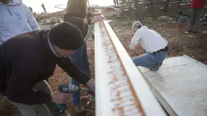 המנהל האזרחי הרס שני מבנים במאחז הבלתי חוקי מצפה יצהר