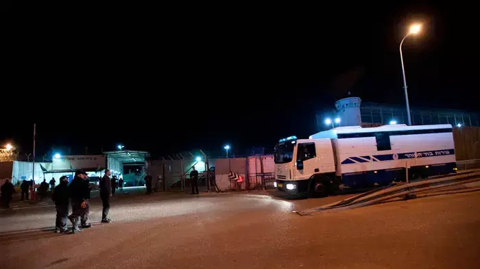 עסקת שליט החלק השני, אסירים ביטחוניים יוצאים מכלא עופר, דצמבר 2011 עסקת שליט החלק השני, אסירים ביטחוניים יוצאים מכלא עופר, דצמבר 2011