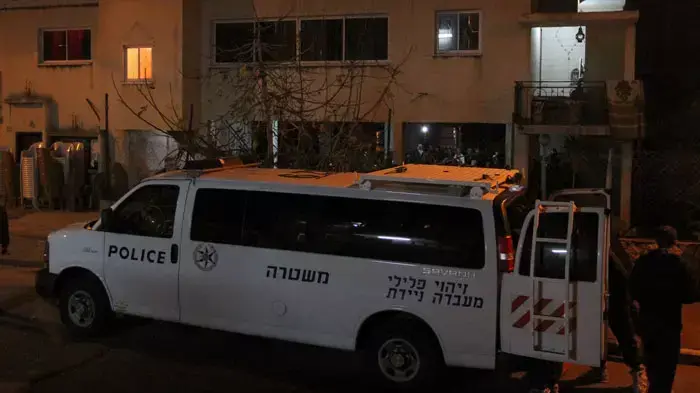 אישה נרצחה על ידי בנה הלוקה בנפשו בכפר מכר, דצמבר 2011