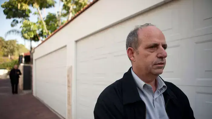 חזי זינגר אביו של רותם זינגר אשר הצית יער בצ'ילה, דצמבר 2011 חזי זינגר אביו של רותם זינגר אשר הצית יער בצ'ילה, דצמבר 2011